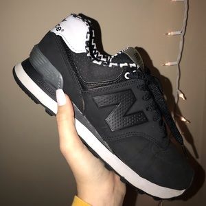 574 NEW BALANCE SHOES 🖤